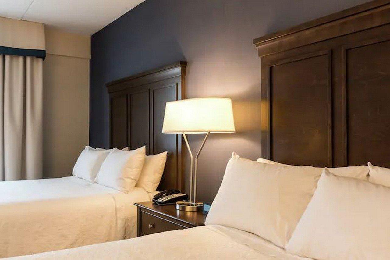 Hampton Inn By Hilton Ottawa Airport מראה חיצוני תמונה