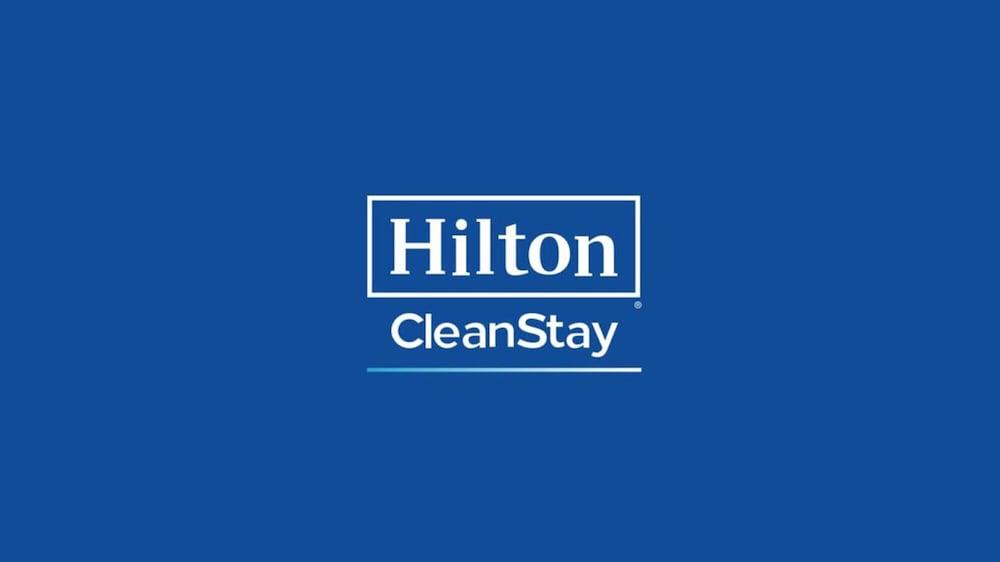 Hampton Inn By Hilton Ottawa Airport מראה חיצוני תמונה